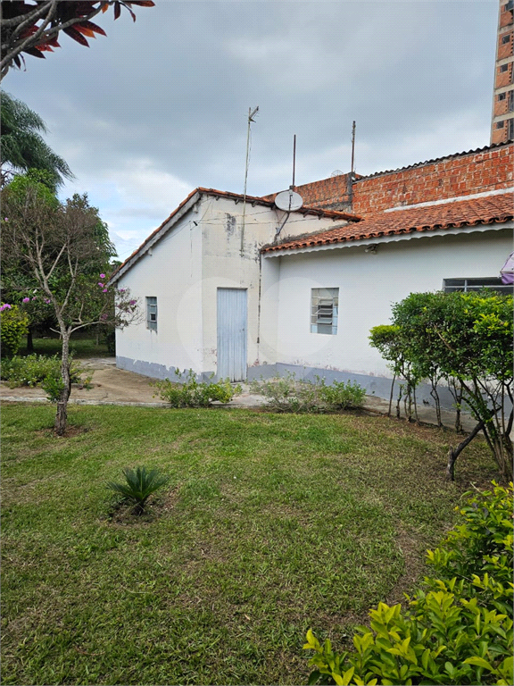 Terreno à venda e aluguel com 2 quartos, 242m² - Foto 23