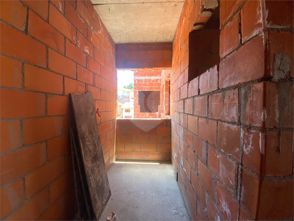 APARTAMENTO À VENDA VILA ISOLINA MAZZEI 1 DORMITÓRIO COM SACADA E QUINTAL 