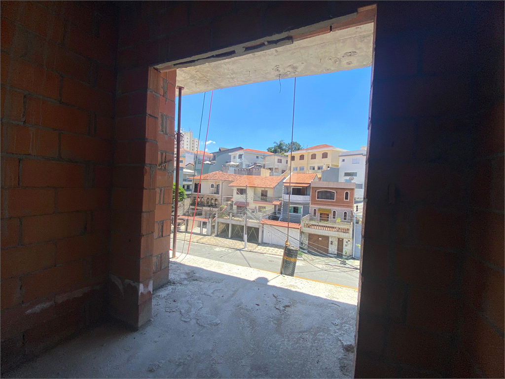 APARTAMENTO À VENDA VILA ISOLINA MAZZEI 1 DORMITÓRIO COM SACADA E QUINTAL 