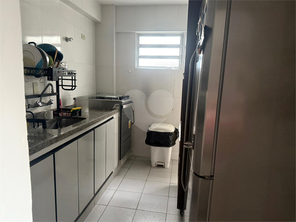 Apartamento à venda com 2 quartos, 80m² - Foto 2