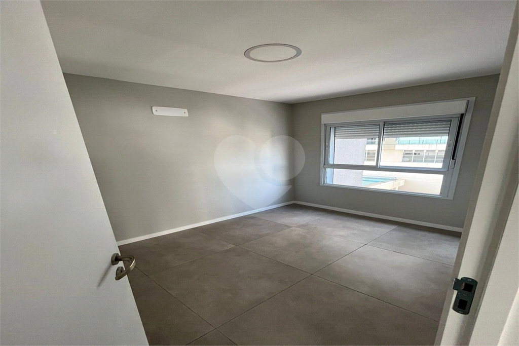 Apartamento com 2 dormitorios e 1 vaga na Barra Funda - Zona Oeste - SP