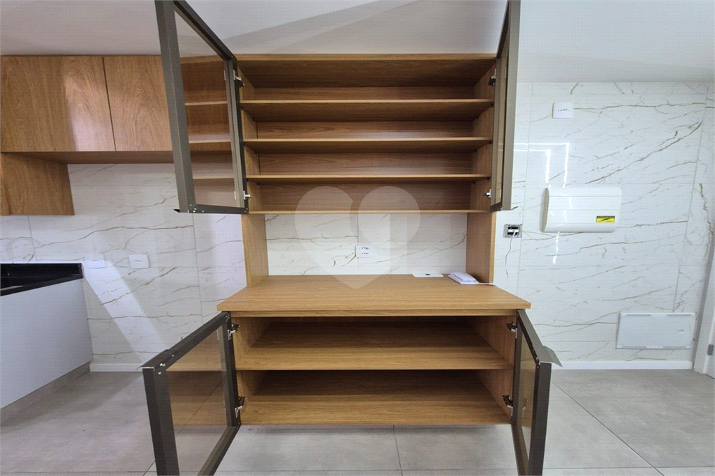 Apartamento com 2 dormitorios e 1 vaga na Barra Funda - Zona Oeste - SP