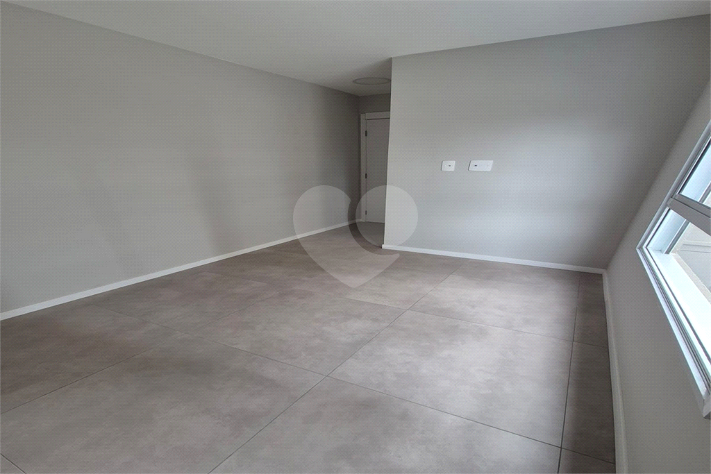 Apartamento com 2 dormitorios e 1 vaga na Barra Funda - Zona Oeste - SP