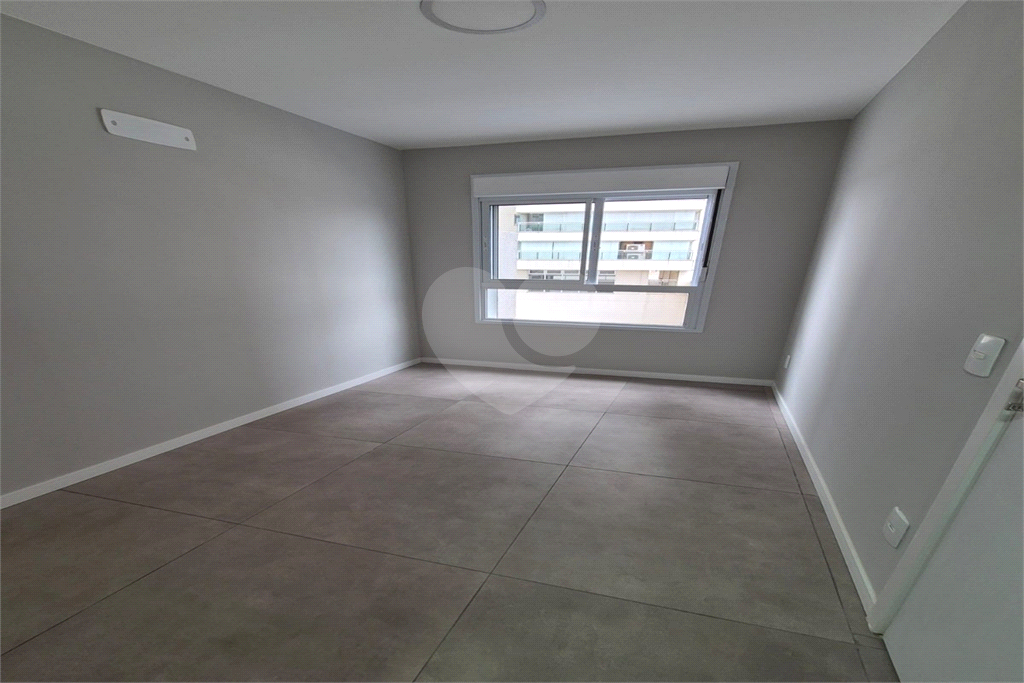 Apartamento com 2 dormitorios e 1 vaga na Barra Funda - Zona Oeste - SP