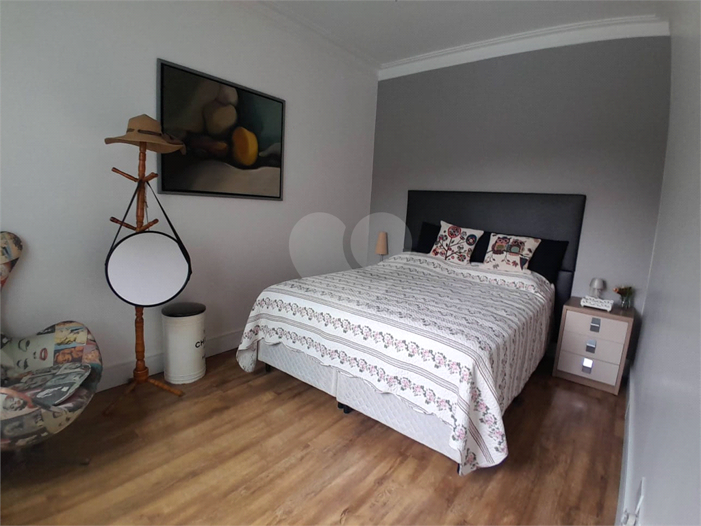 Casa de Condomínio à venda com 3 quartos, 250m² - Foto 14