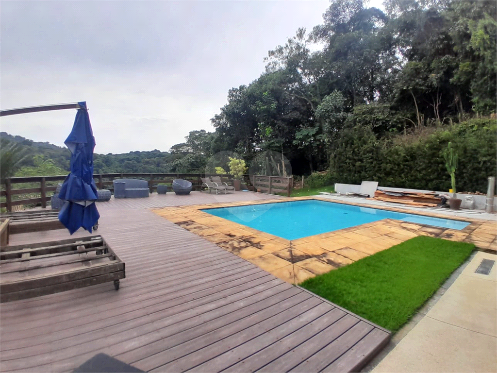 Casa de Condomínio à venda com 3 quartos, 250m² - Foto 21