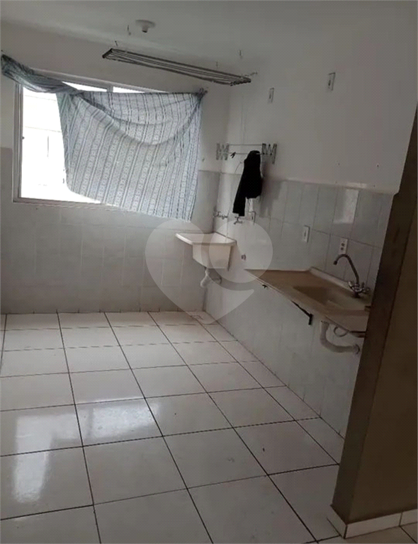 Apartamento à venda com 2 quartos, 42m² - Foto 3