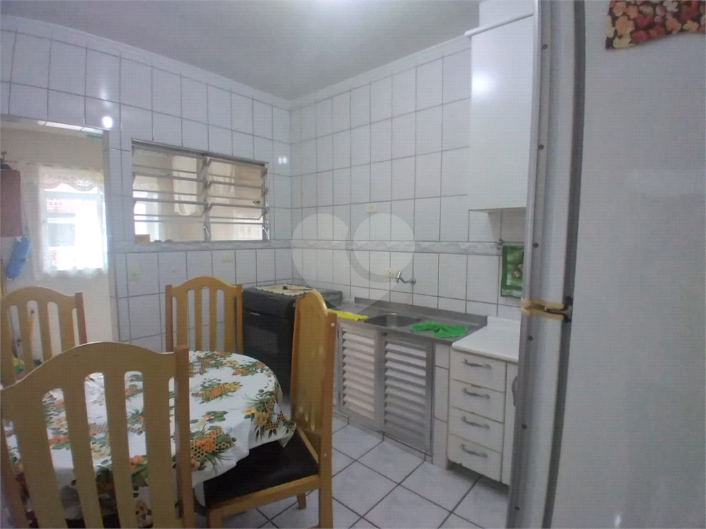 Apartamento à venda com 2 quartos, 62m² - Foto 11