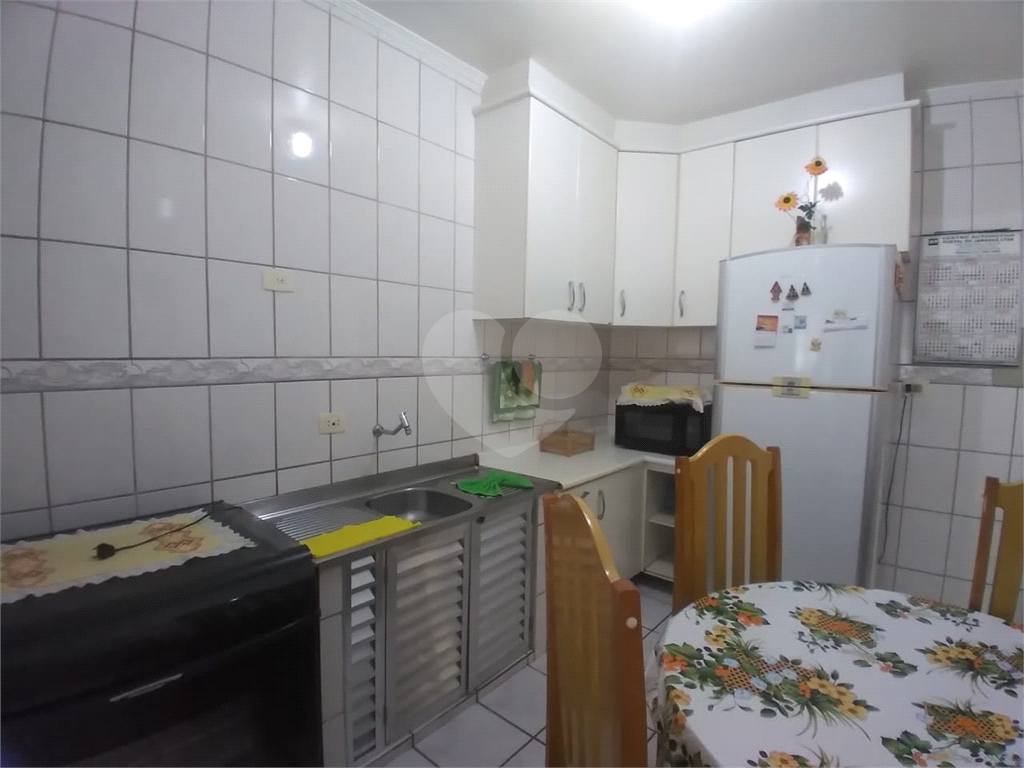 Apartamento à venda com 2 quartos, 62m² - Foto 10