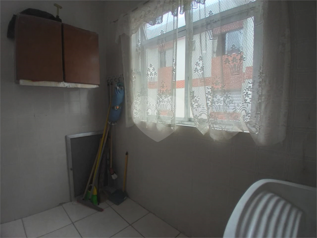 Apartamento à venda com 2 quartos, 62m² - Foto 15