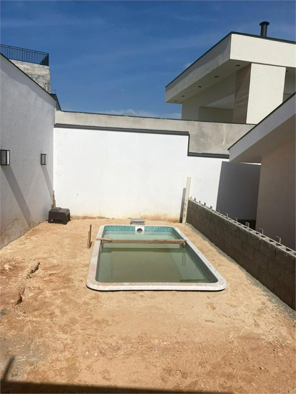 Casa à venda com 3 quartos, 165m² - Foto 14
