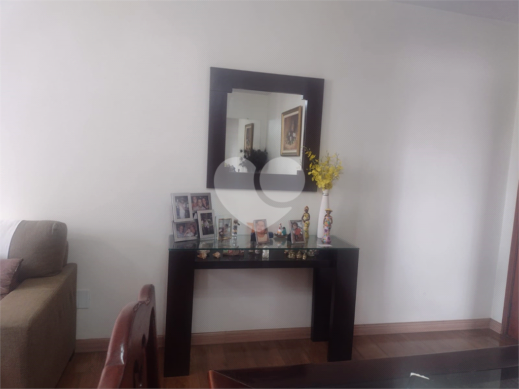 APARTAMENTO em VILA ROMANA