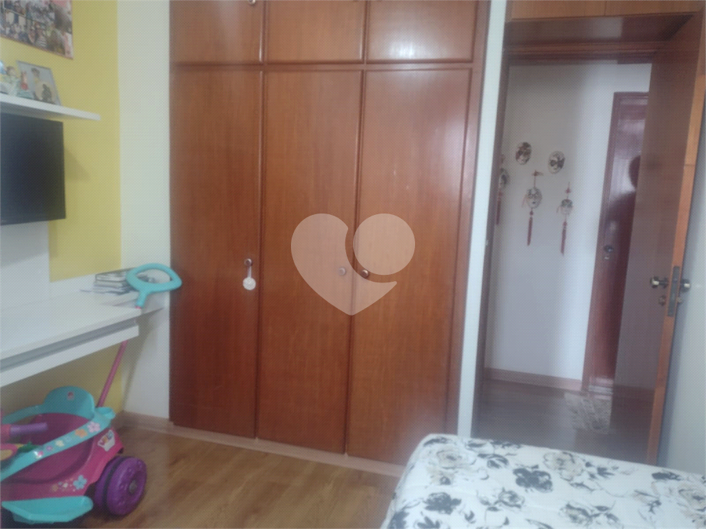 APARTAMENTO em VILA ROMANA