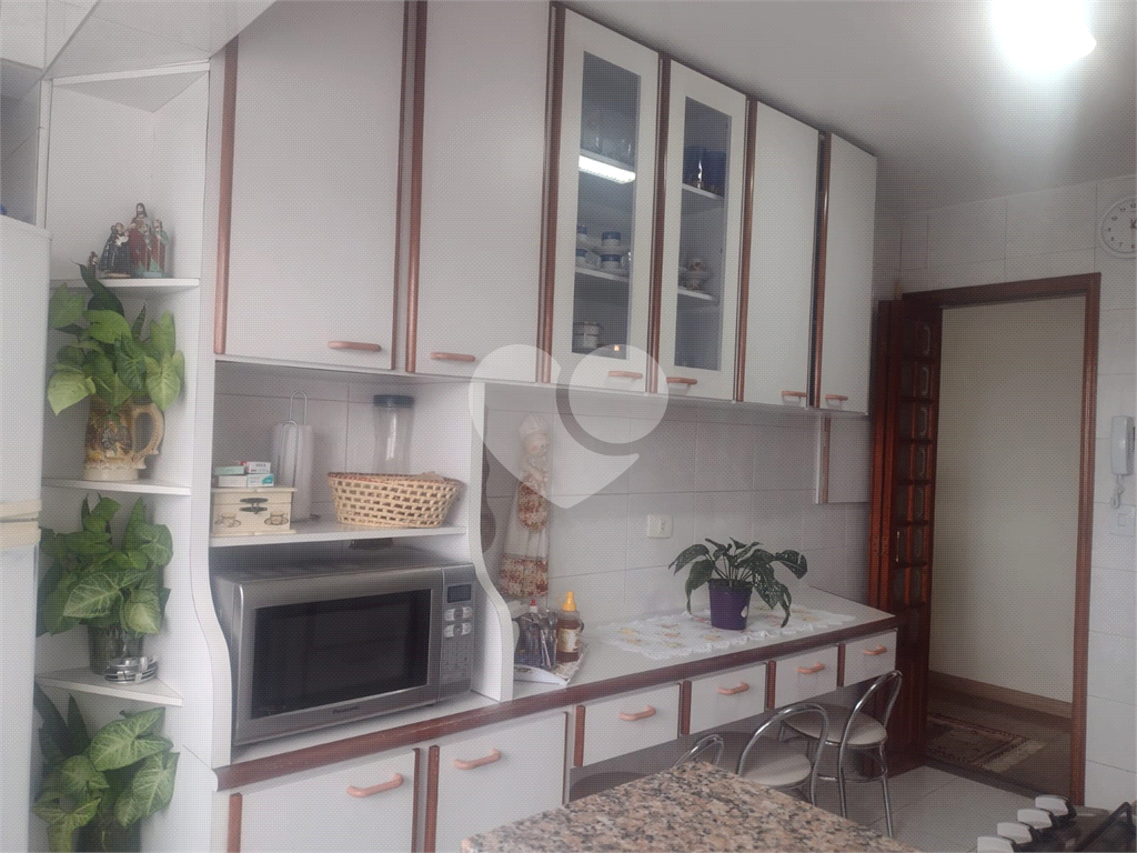 APARTAMENTO em VILA ROMANA