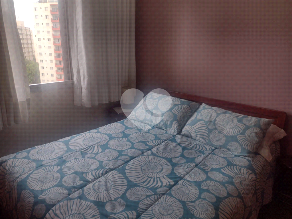 APARTAMENTO em VILA ROMANA