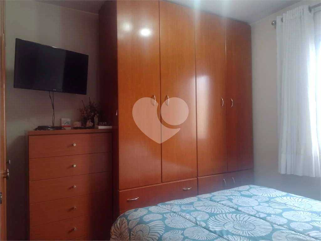 APARTAMENTO em VILA ROMANA