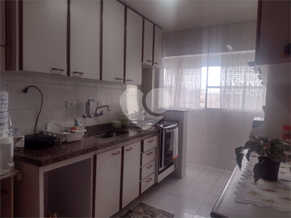 APARTAMENTO em VILA ROMANA