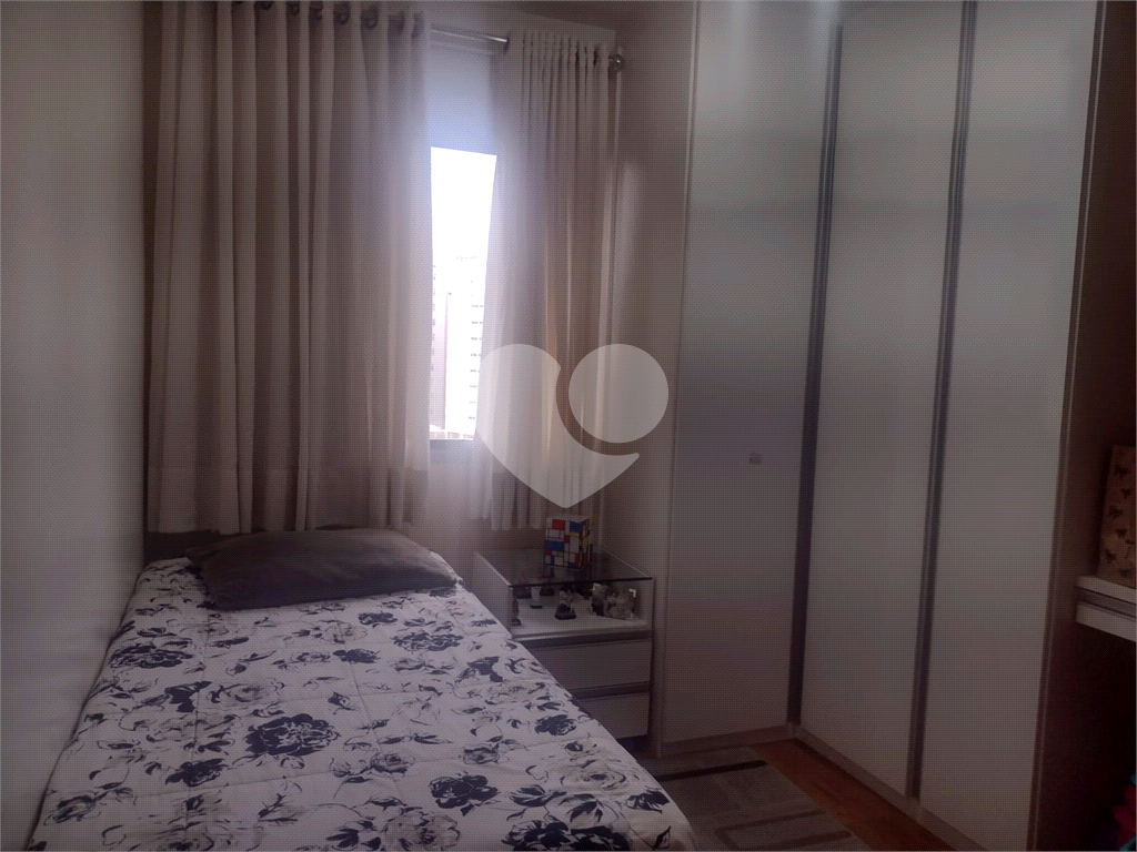 APARTAMENTO em VILA ROMANA