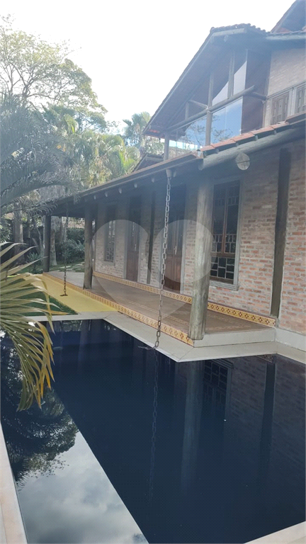 Casa de Condomínio à venda e aluguel com 5 quartos, 366m² - Foto 2