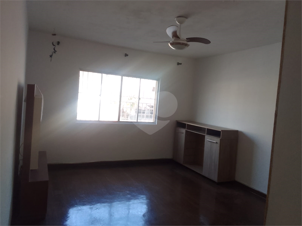 Apartamento em Osasco, Km 18, excelente local, 76m², 2 quartos, 1 banheiro, sala, 1 vaga coberta
