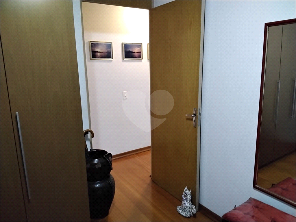 Apartamento à venda com 2 quartos, 55m² - Foto 17