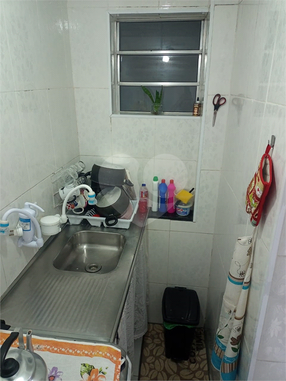 Imóvel com 3 casas, 3 vagas. Vila Nivi.