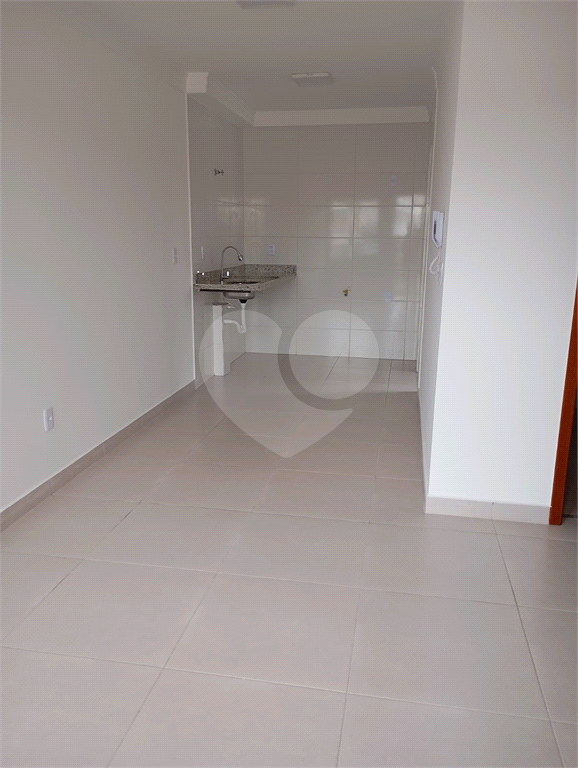 Apartamento à venda com 2 quartos, 40m² - Foto 7