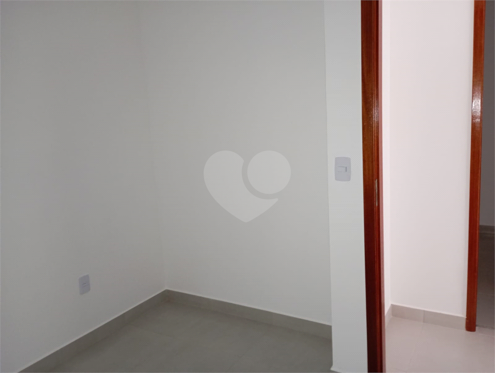 Apartamento à venda com 2 quartos, 40m² - Foto 17