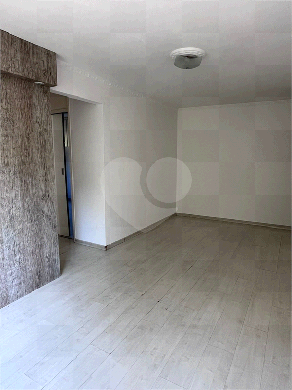 APARTAMENTO em HORTO