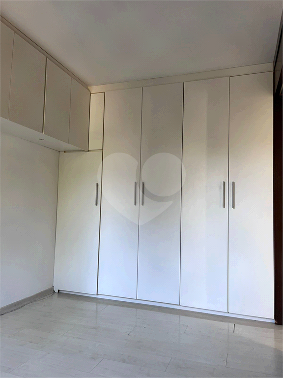 APARTAMENTO em HORTO