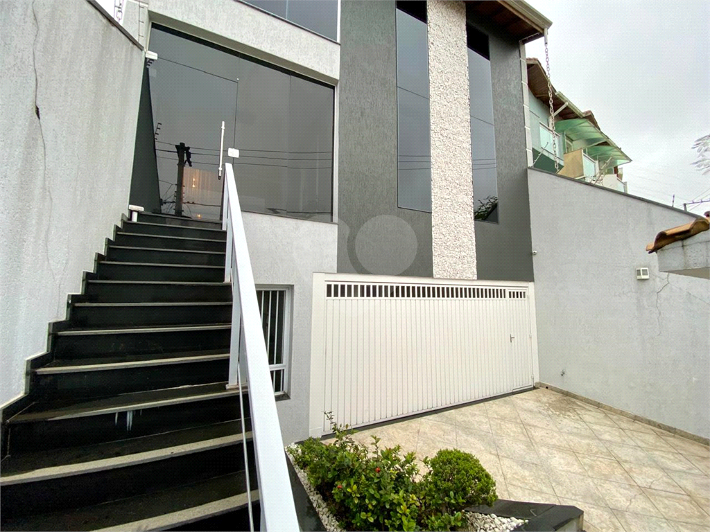 SOBRADO PORTEIRA FECHADA VILA MARIA ALTA