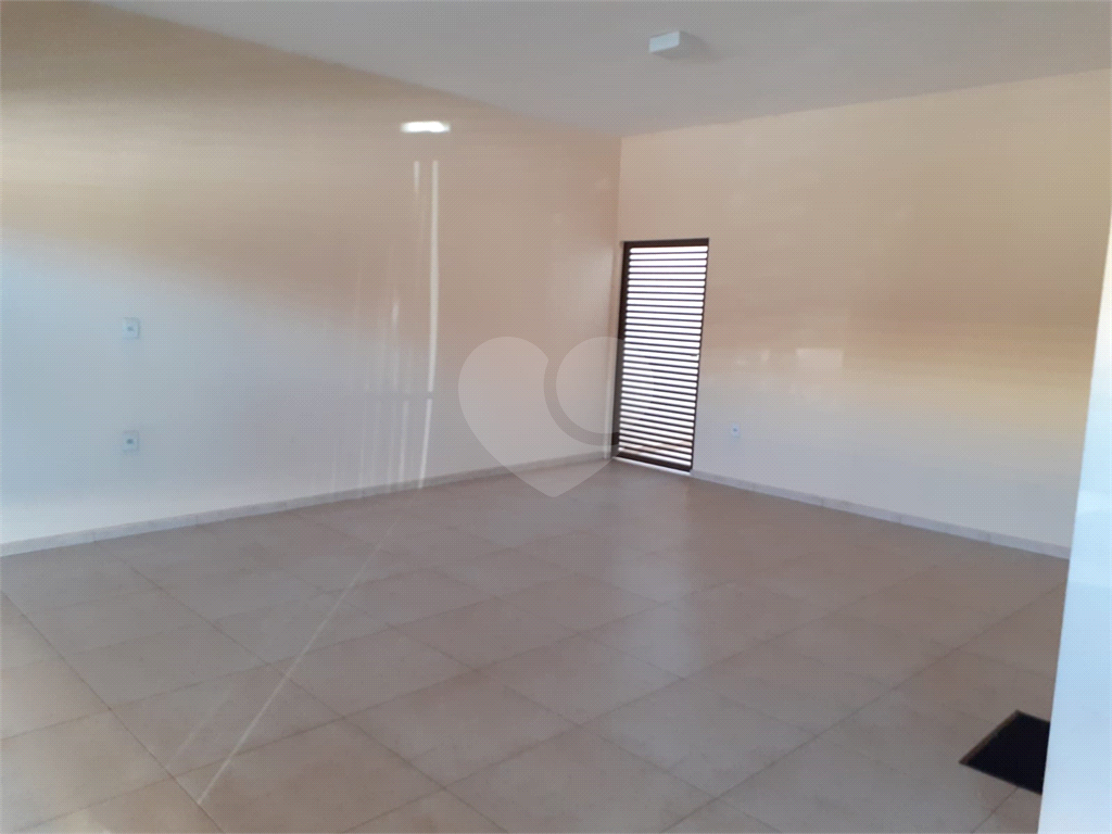 Casa à venda com 3 quartos, 192m² - Foto 2