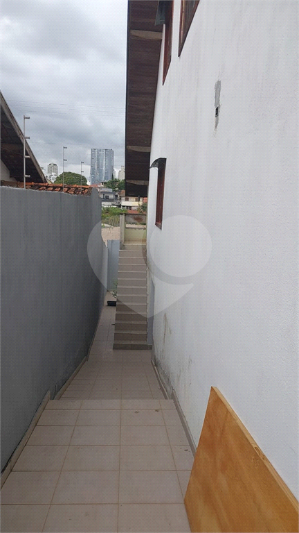 Casa à venda e aluguel com 4 quartos, 240m² - Foto 8