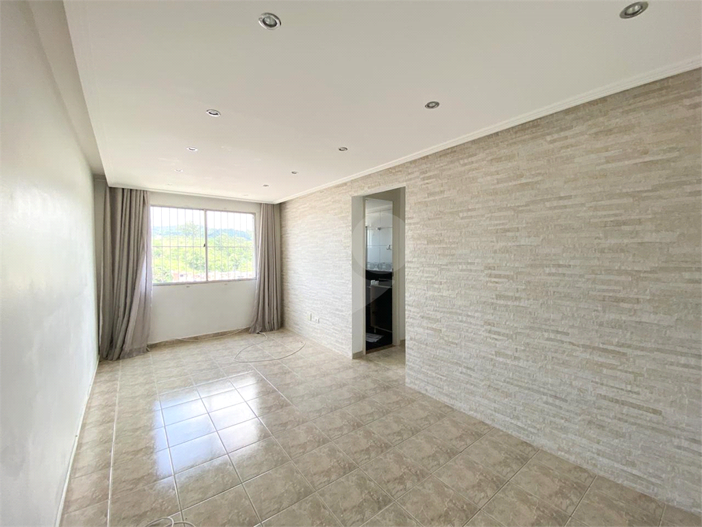 APARTAMENTO em HORTO FLORESTAL