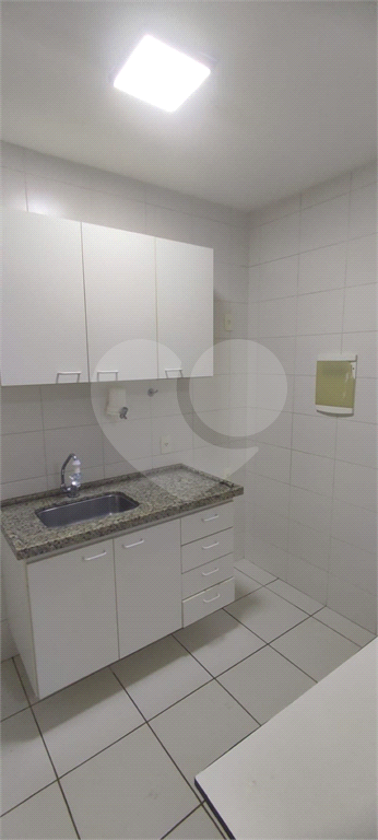 Apartamento à venda com 1 quarto, 30m² - Foto 22