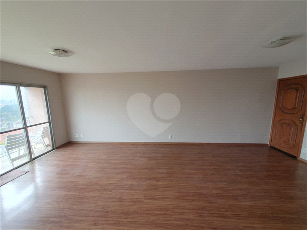 Apartamento à venda com 3 quartos, 117m² - Foto 3