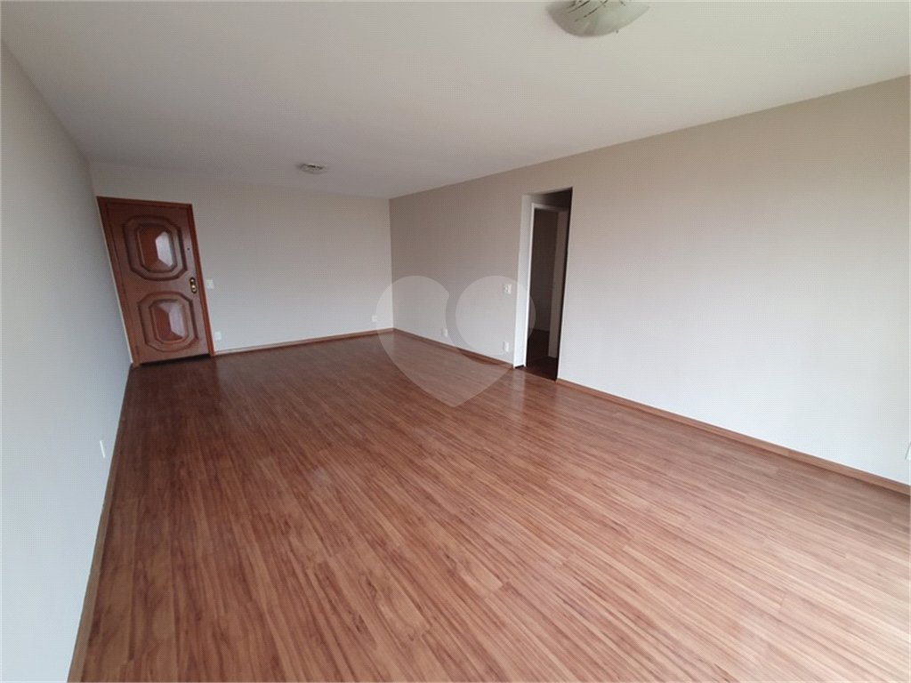 Apartamento à venda com 3 quartos, 117m² - Foto 20