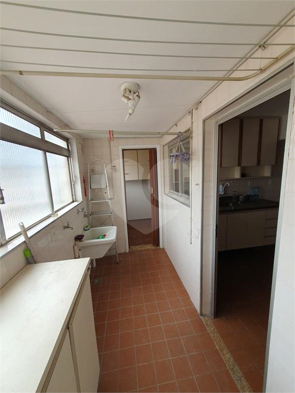 Apartamento à venda com 3 quartos, 117m² - Foto 13