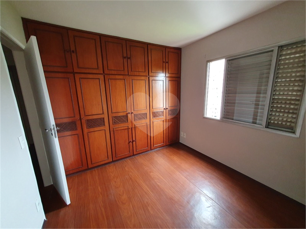 Apartamento à venda com 3 quartos, 117m² - Foto 19