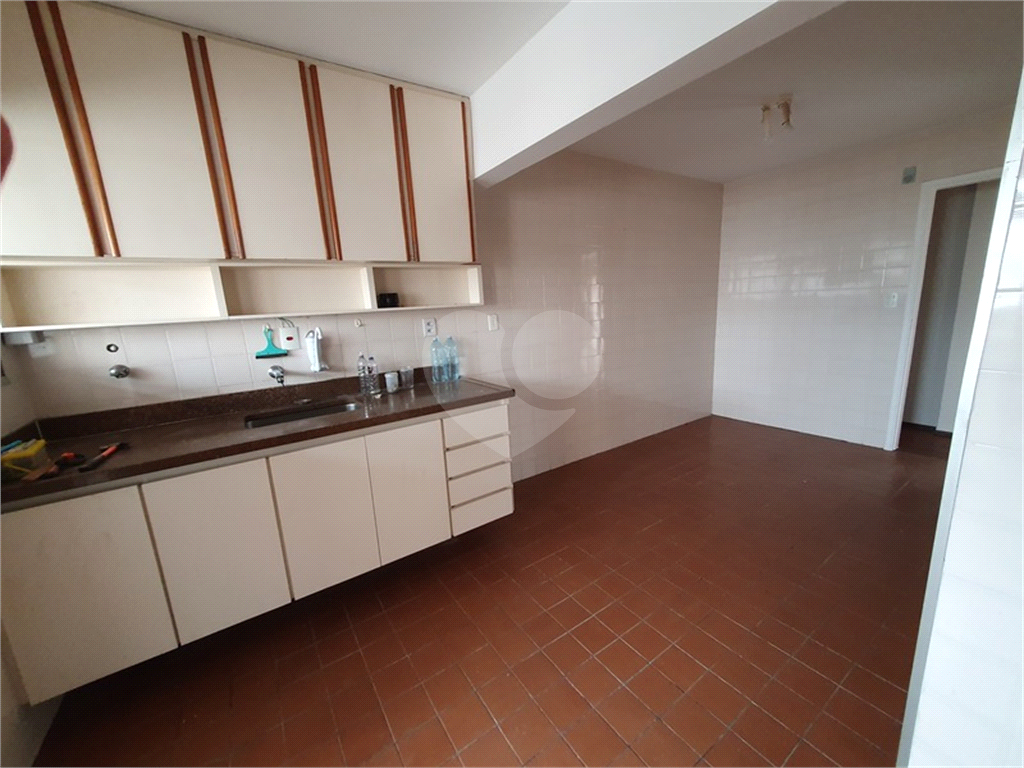 Apartamento à venda com 3 quartos, 117m² - Foto 6