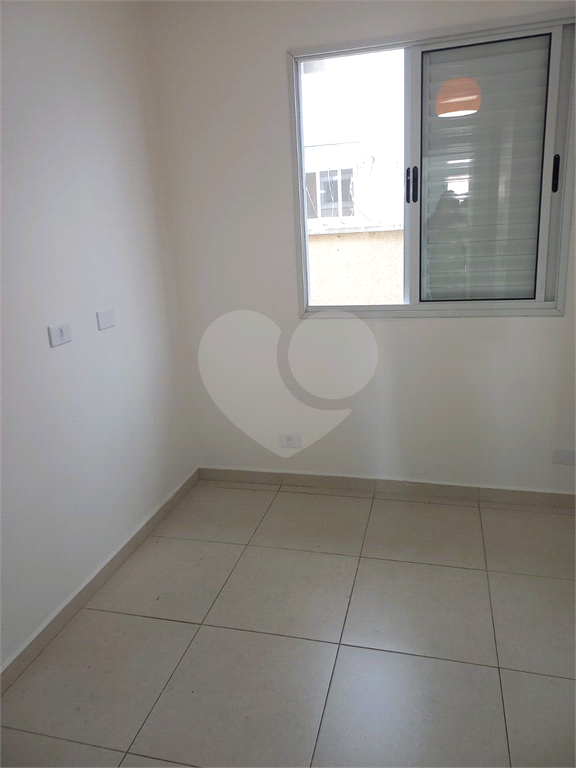 Casa em condomínio na Vila Maria 2 vagas