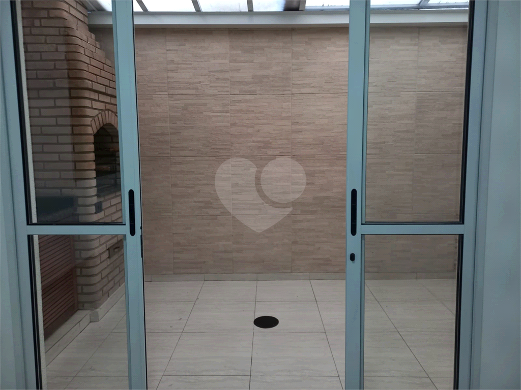 Casa em condomínio na Vila Maria 2 vagas