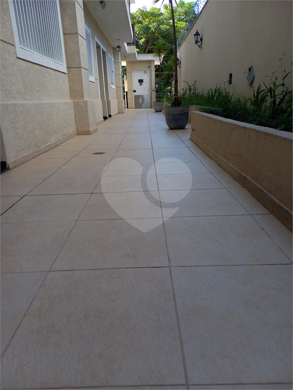 Casa em condomínio na Vila Maria 2 vagas