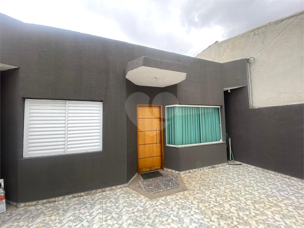 Casa para alugar com 2 quartos, 120m² - Foto 1