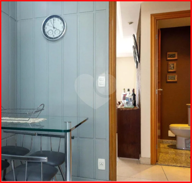 APARTAMENTO em VILA LEOPOLDINA