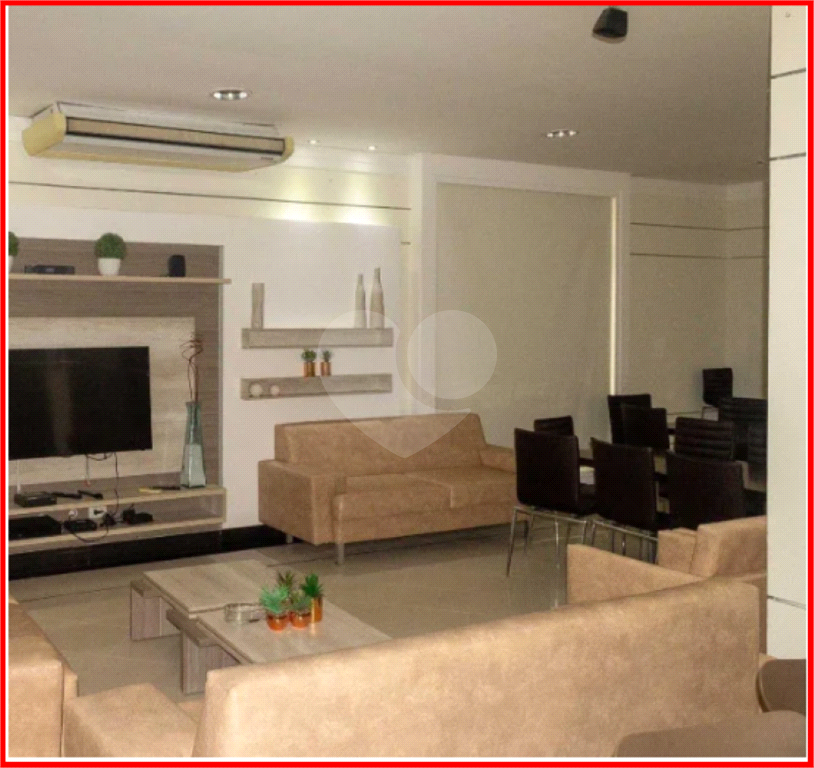 APARTAMENTO em VILA LEOPOLDINA
