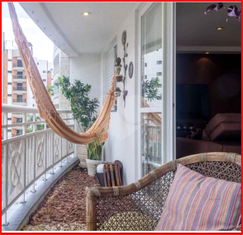 APARTAMENTO em VILA LEOPOLDINA