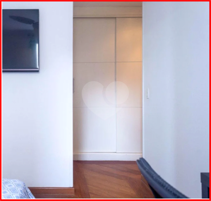 APARTAMENTO em VILA LEOPOLDINA