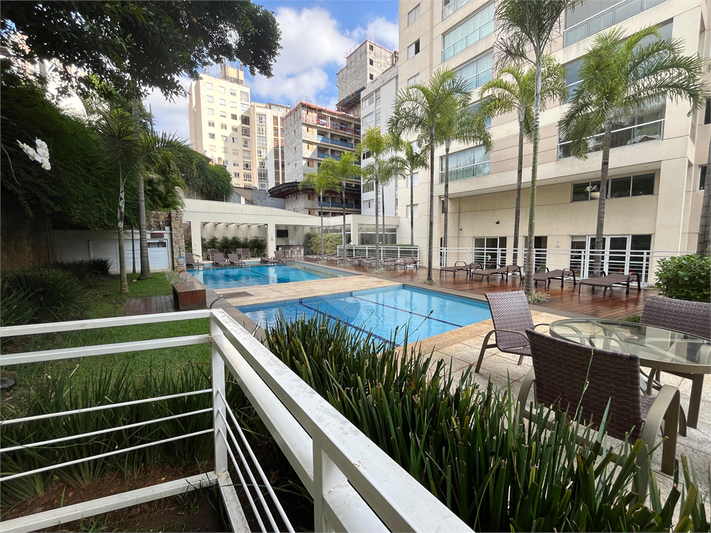 Apartamento à venda no Sumaré com 3 quartos, send 1 suite, 2 vagas 88 m2