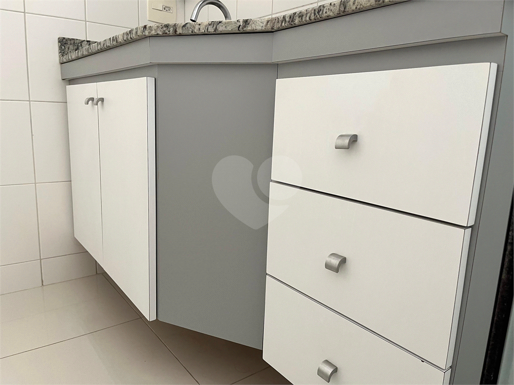 Apartamento à venda no Sumaré com 3 quartos, send 1 suite, 2 vagas 88 m2